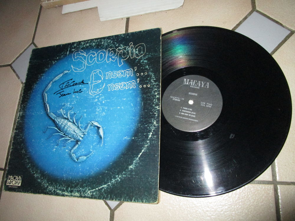 VIEUX VINYLE 1977 HAITI ENSEM SCORPIO CD et vinyles