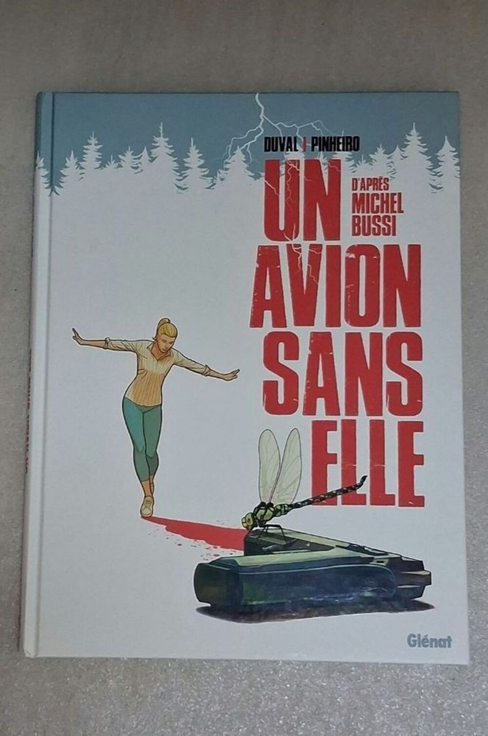 Grand choix de romans Feel Good / Thrillers.
Poche ou Broch&eacute; Livres et BD