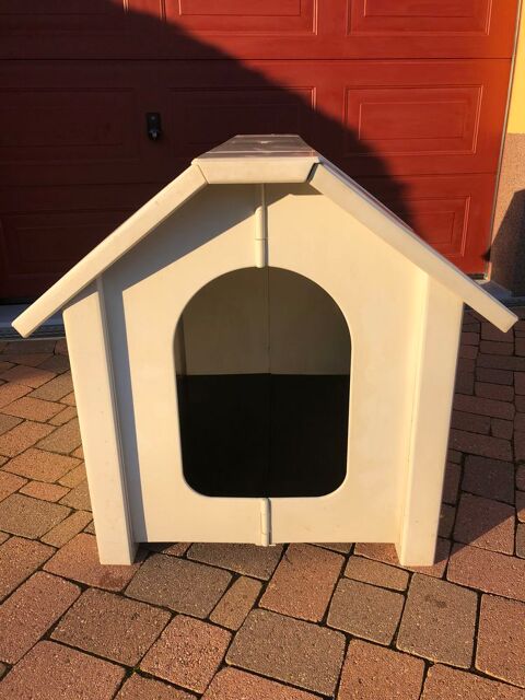 Niche pliable pour chien marque ROVERGARDEN 220 67000 Strasbourg