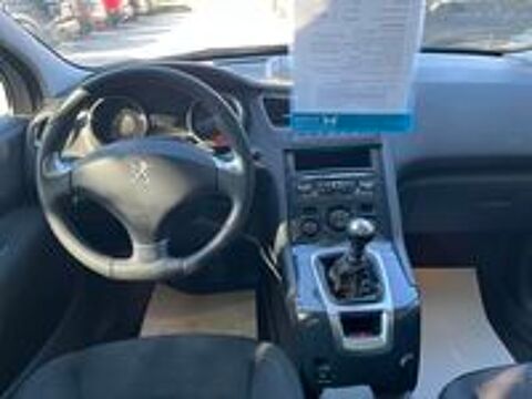 5008 1.6 HDi 115ch FAP BVM6 Allure 5pl 2014 occasion 84000 Avignon