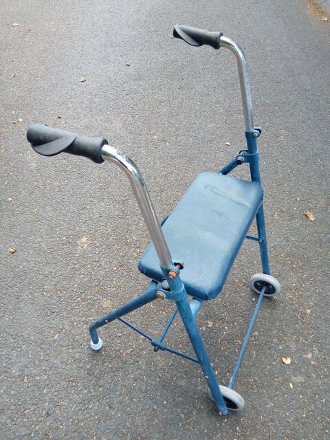 d�ambulateur pliant 25 Beauchamp (95)