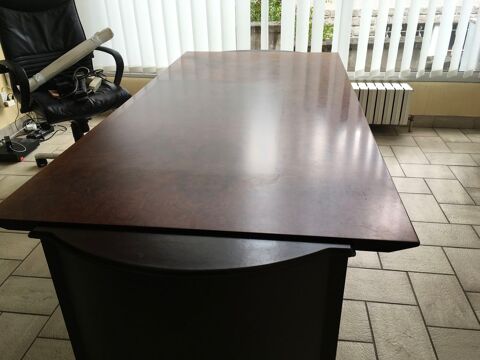 grand et beau bureau de direction 0 Andrzieux-Bouthon (42)