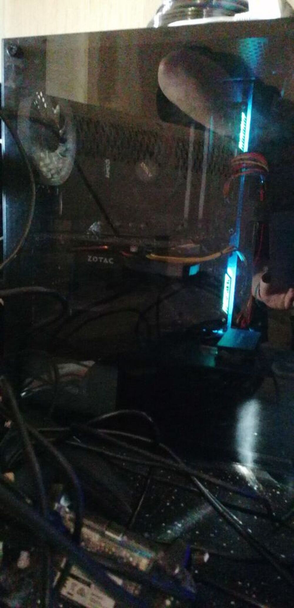 tour d'ordinateur gaming Matériel informatique