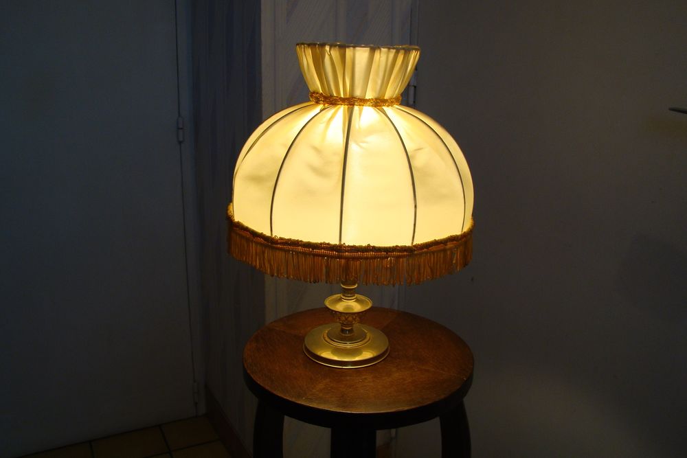 Lampe de chevet vintage - ann&eacute;es 1960
Décoration