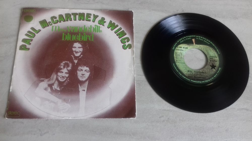 PAUL McCARTNEY &amp; WINGS 1974 CD et vinyles
