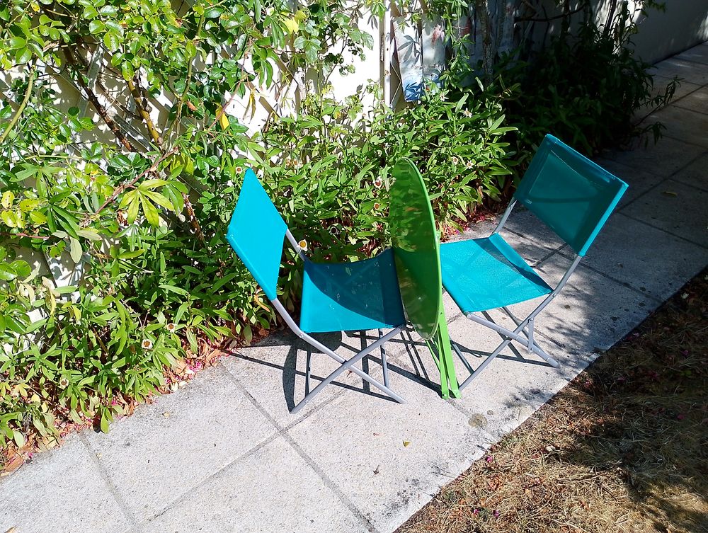 Table et deux chaises pliables Jeux / jouets
