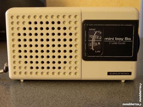 Radio GRUNGIG mini boy 50 10 pinay-sur-Seine (93)