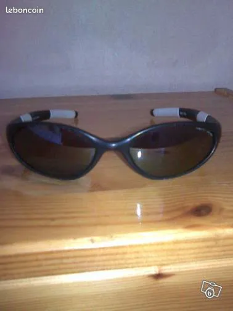 lunettes soleil enfant 39 Bezons (95)