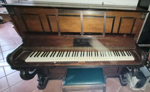 PIANO ANCIEN  K BORD  PARIS 180 Digne-les-Bains (04)
