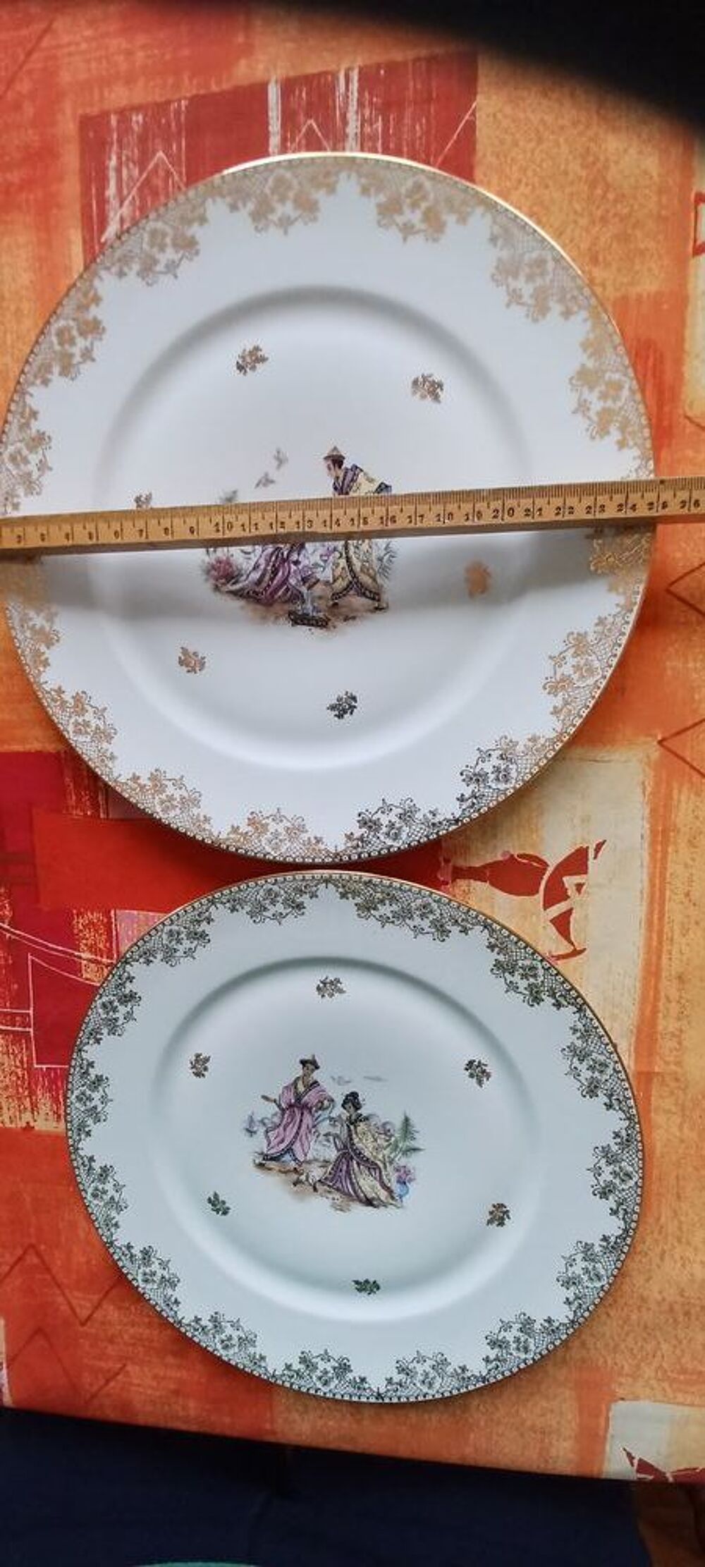 13 assiettes en porcelaine e de limoge Cuisine