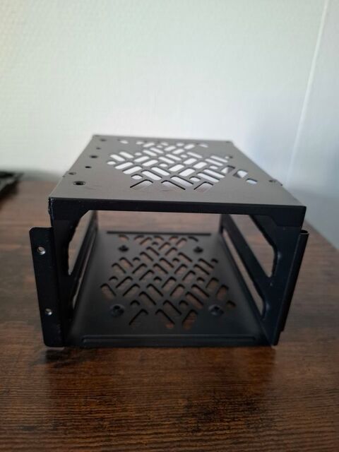 Cage HDD kit Type B Noir Fractal Design TBE 108 La Chapelle-Saint-Luc (10)
