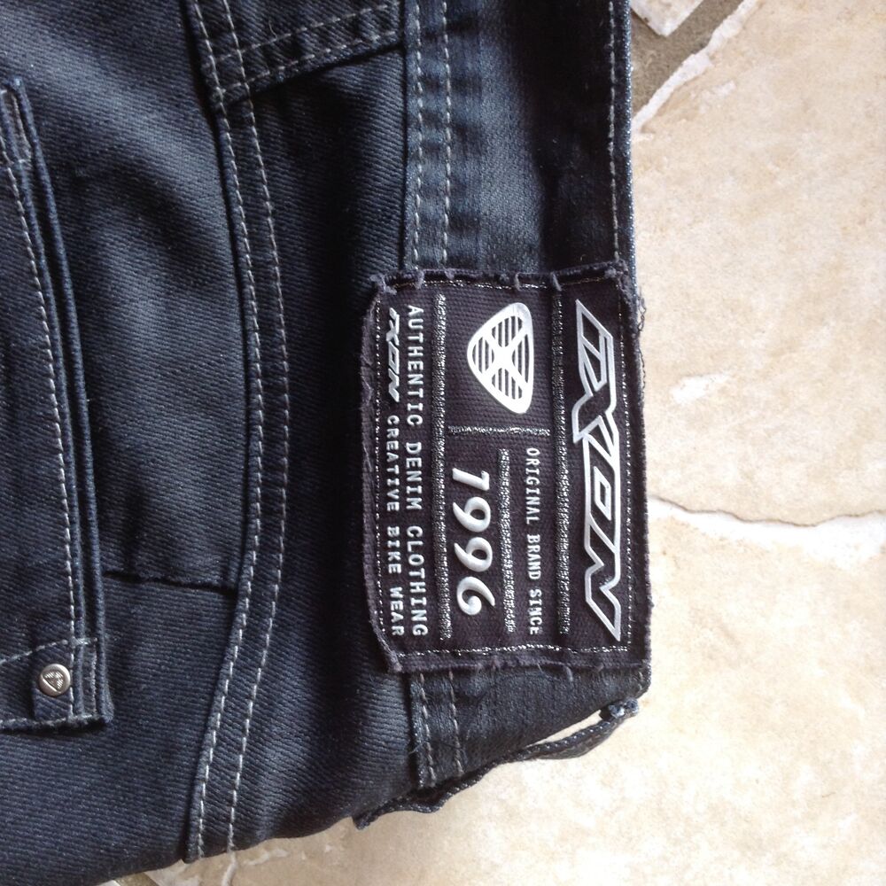 Jean moto pour femme Vêtements