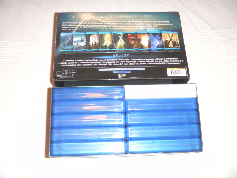 X FILES Les neuf saisons r&eacute;volutionnaires et exaltantes
DVD et blu-ray