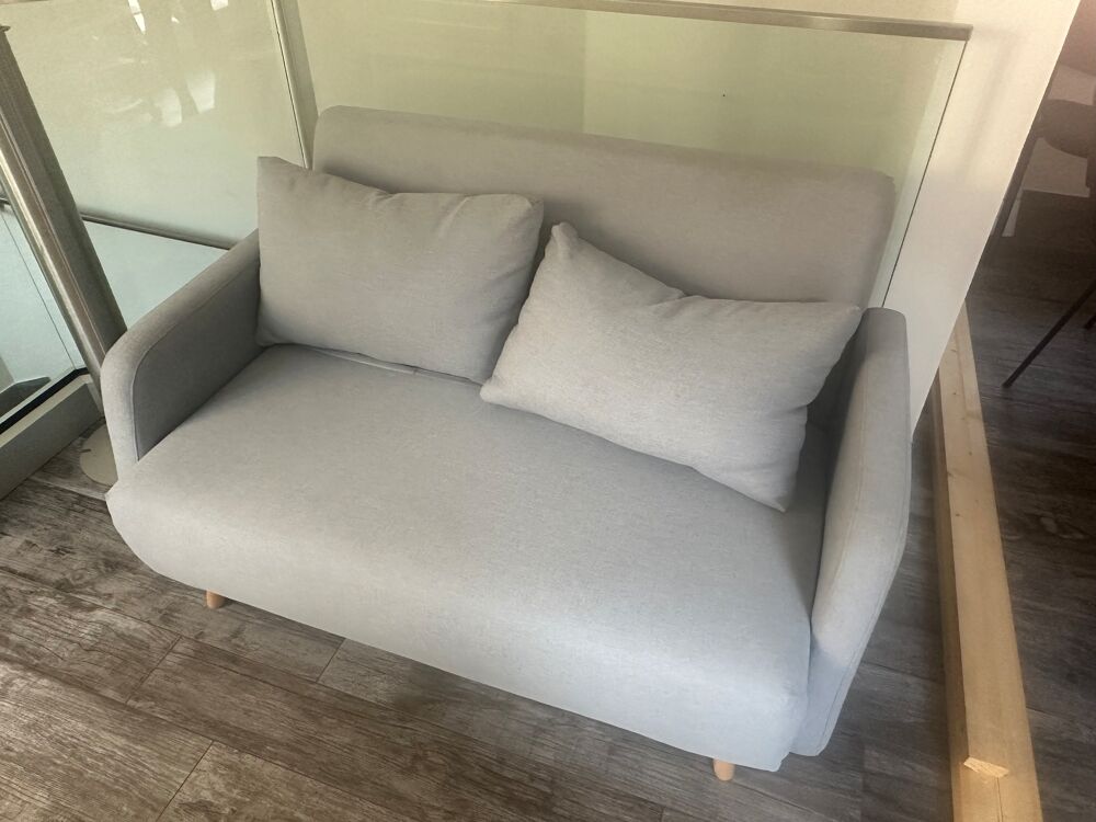 MOBILIER DE BUREAUX Meubles