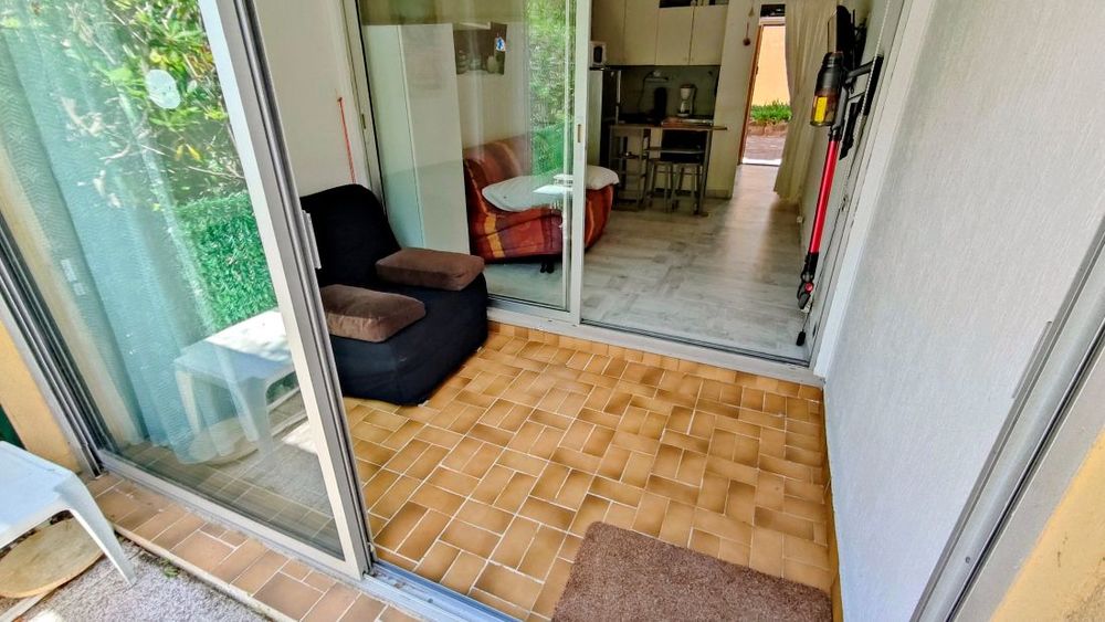 Vente Appartement LE CAP D'AGDE: LA CLAPE rez de jardin avec jardin STUDIO + PARKING / Loggia SUD/OUEST Le cap d agde