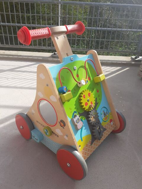 Chariot multi-activit�s en Bois 9 Vitr� (35)