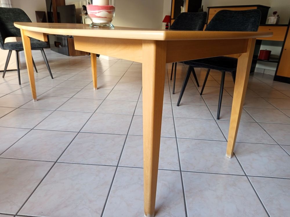 table tonneau extensible en h&ecirc;tre Meubles