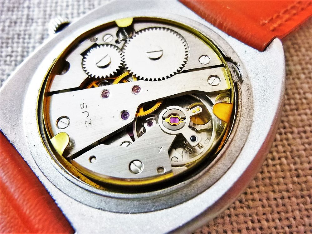 GENEVE montre JUMBO russisante homme 1985 RUS0087 Bijoux et montres