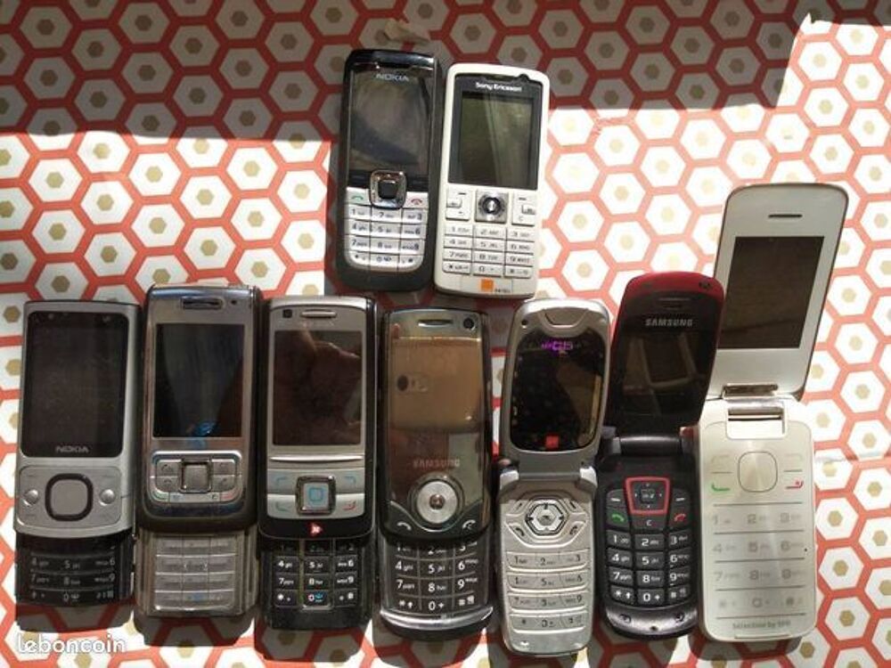 T&eacute;l&eacute;phones Portables Vintage Nokia Samsung Sony Tlphones et tablettes