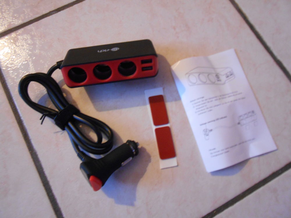 CHARGEUR DE 4 USB Matériel informatique