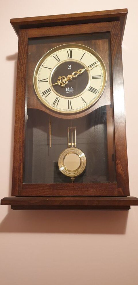 Pendule avec carillon 30 Neuville-sur-Sa�ne (69)