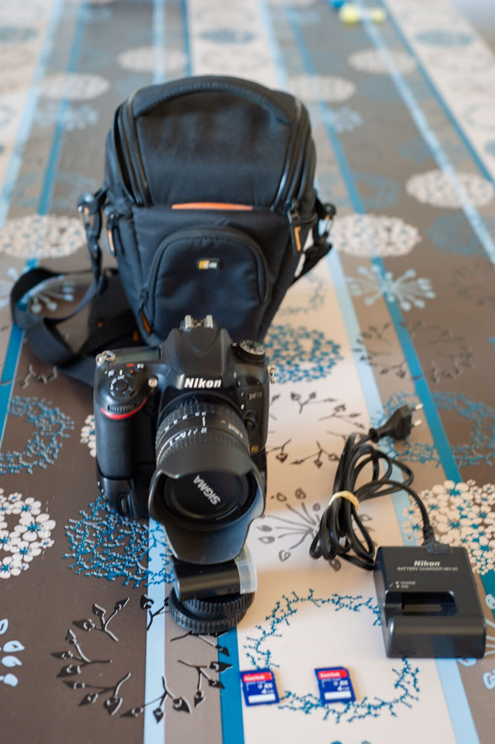 NIKON D610 FX (pleins format ) Plus un Objectif 28-105 Photos/Video/TV