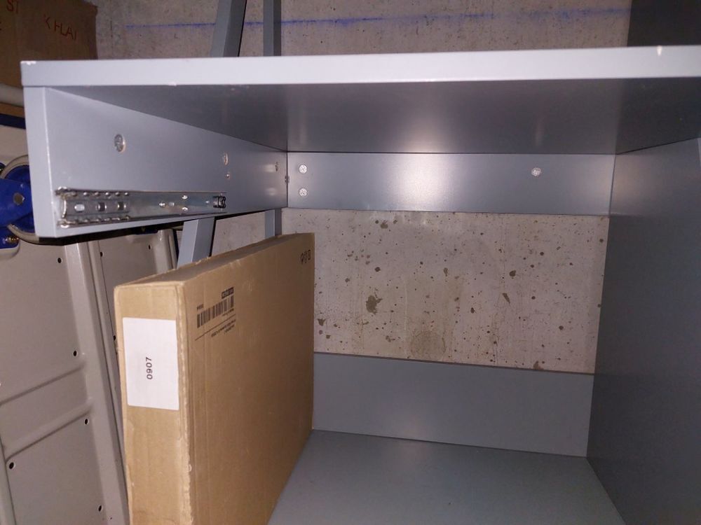 Meuble bureau en bois gris iris&eacute; Meubles