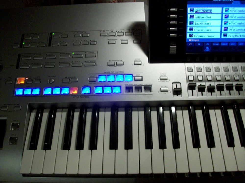 ou echange tyros4 Instruments de musique