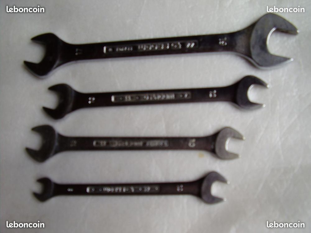 Lot de 4 cl&eacute;s plates FACOM Bricolage