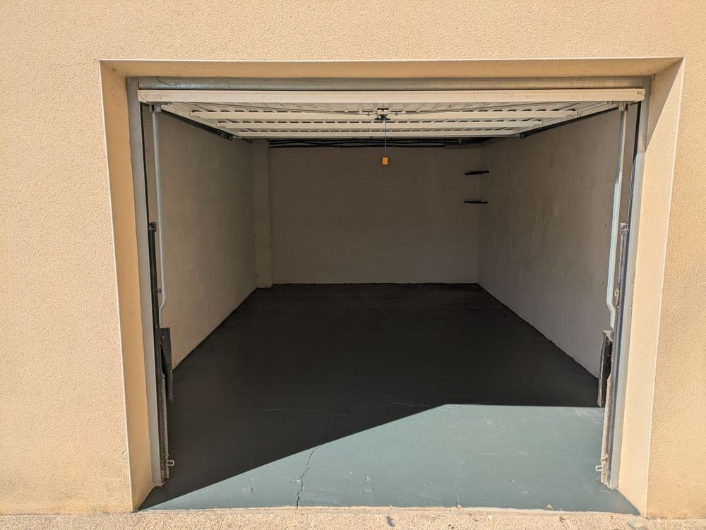 Location Parking/Garage Box fermé 20m² ? Sécurisé ? Quartier Port Boinot, Niort Niort