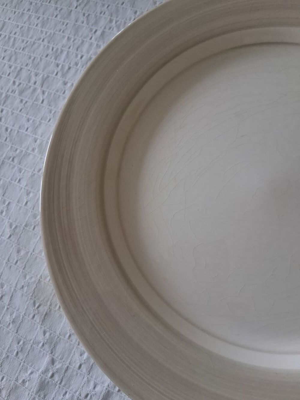 Lot 18 assiettes Electroménager