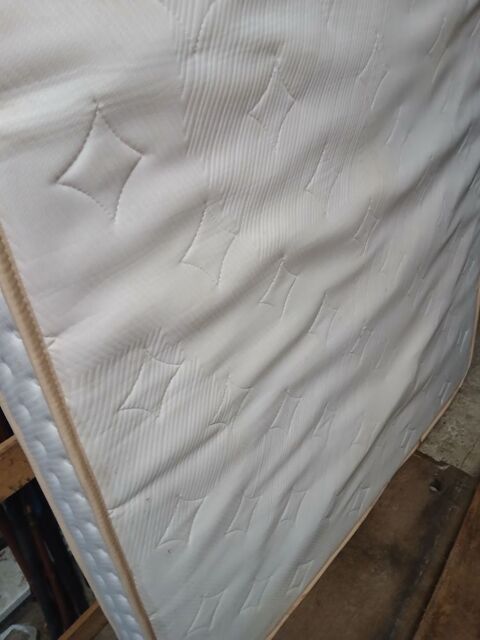 Matelas 140 x 190 Les Marches (73)