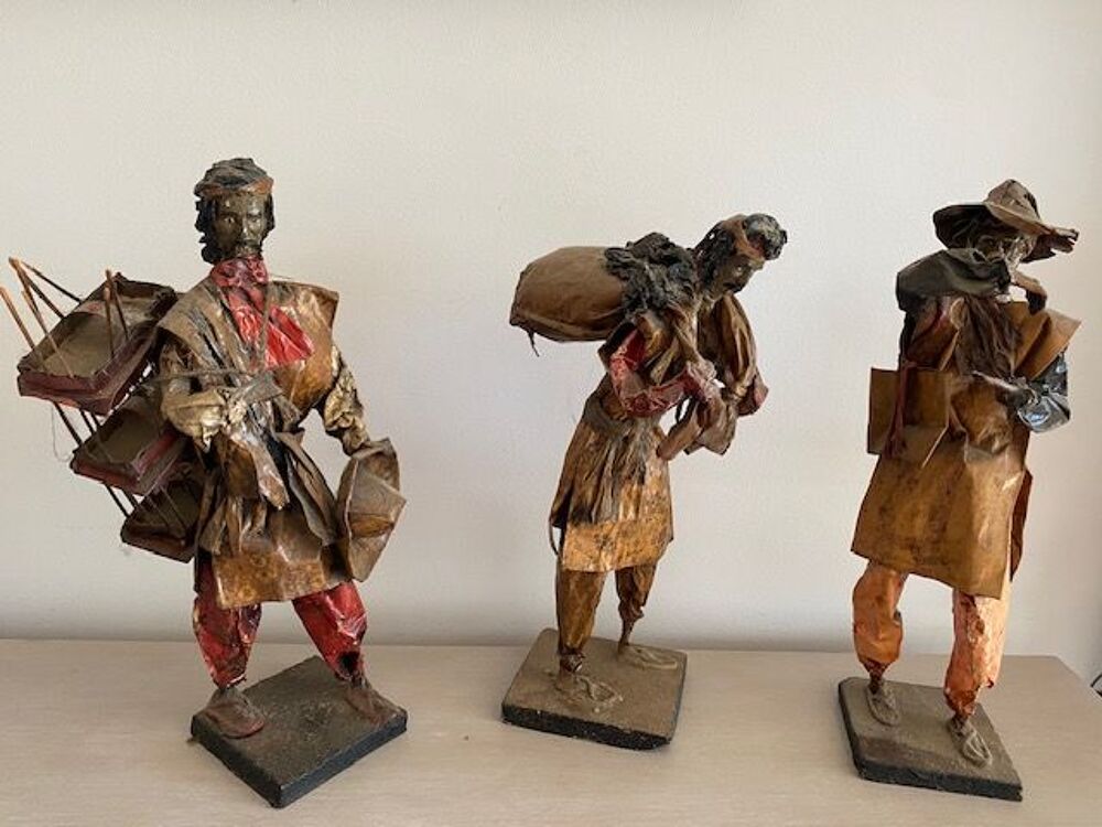 Statuette en papier m&acirc;ch&eacute; dans l'Art Mexicain Décoration