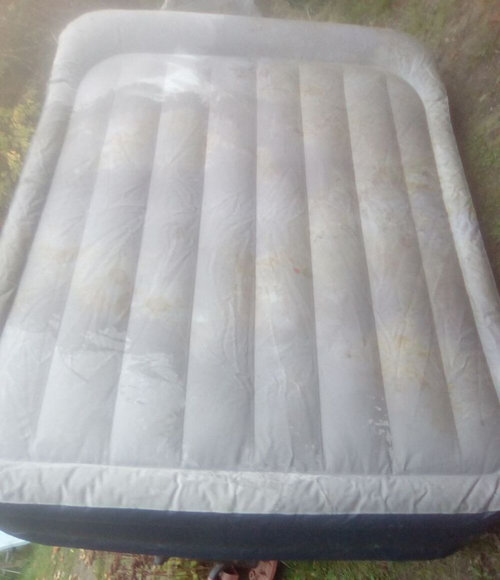 Matelas gonflable 2 personnes Intex Sports