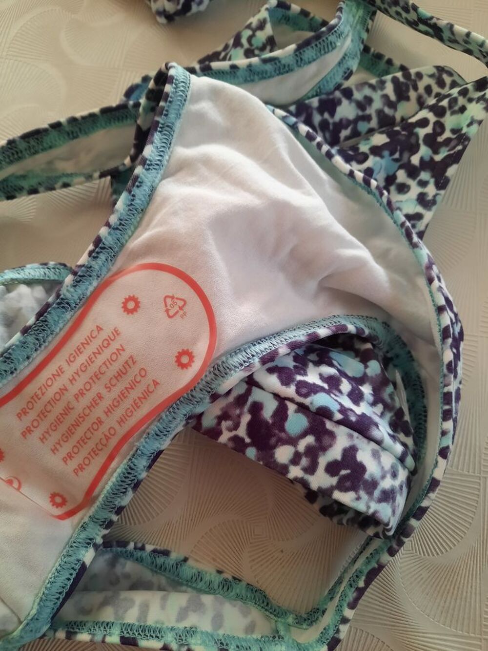 Maillot de bain bleu fleuri liberty neuf - T 40 - T 85B Vêtements