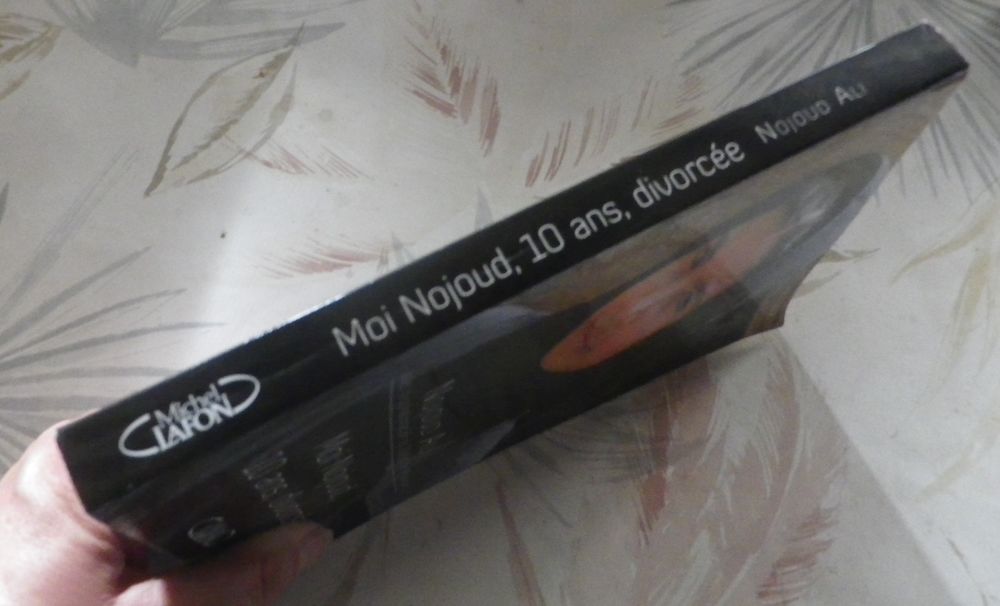 MOI NOJOUD, 10 ANS, DIVORCEE par Nojoud ALI Ed. Michel Lafon Livres et BD