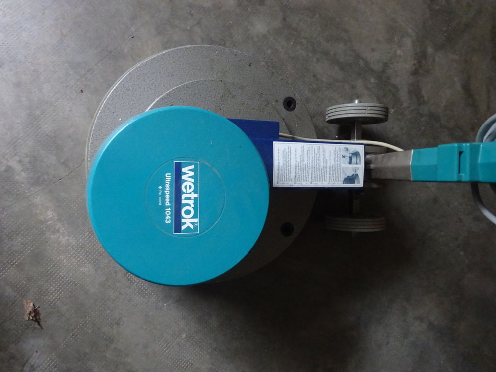 Monobrosse cireuse lustreuse Electroménager