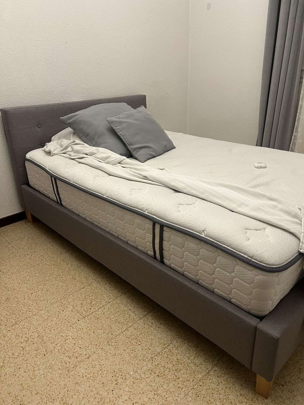 Lit complet avec matelas 120x190cm Meubles