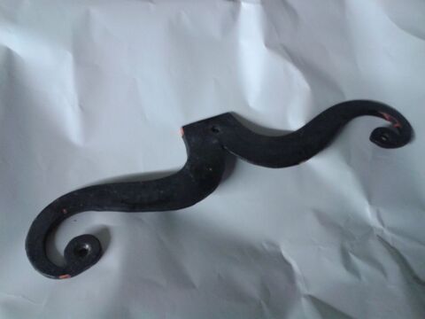 Pentures moustaches pour embellissement intérieur de volets  10 Dijon (21)