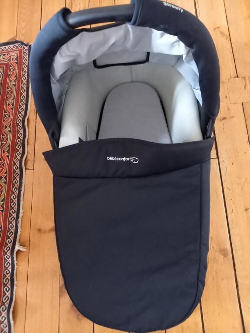 Siege auto enfant trademax et nacelle bebe confort Puériculture