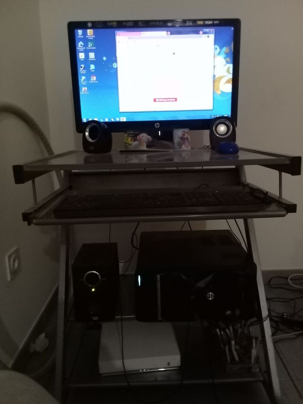 d' ordinateur HP et bureau adapt&eacute; Matériel informatique
