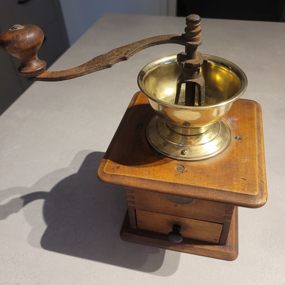 CHAISE CONSULAT / FAUTEUIL DE BARBIER 