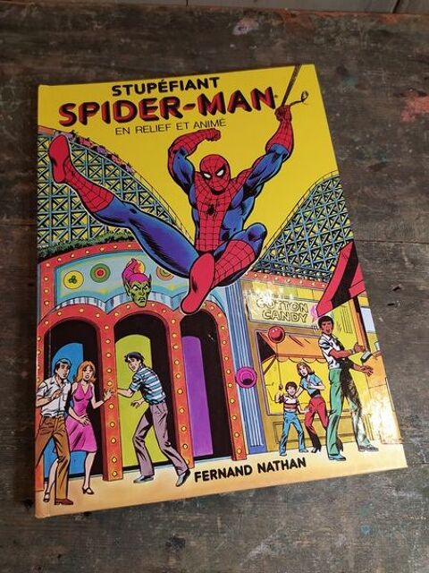 Livre BD Relief Animé Stupéfiant Spiderman Fernand Nathan  20 Loches (37)