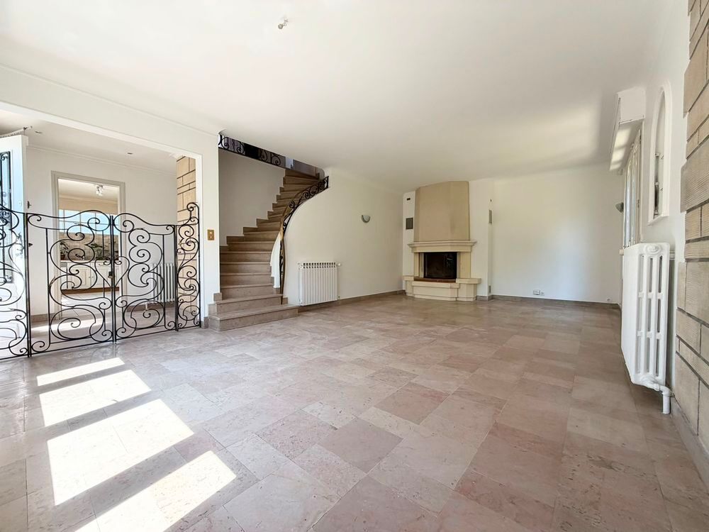 Location Maison Propriété de 6 pièces , secteur résidentiel Conflans-sainte-honorine
