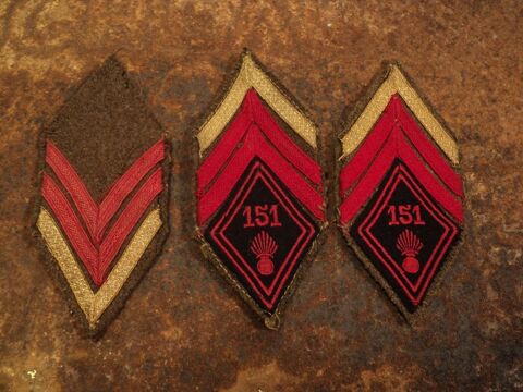 Insignes Militaires Sous-Officier 151�me d'Infanterie. 20 Loches (37)