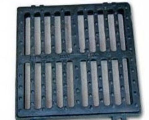 Recherche 2 grilles de regard en fonte 50 x 50 1 Sarrians (84)