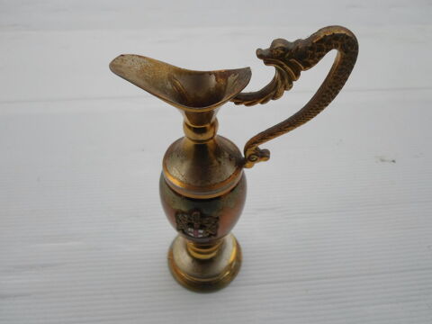 pichet en laiton 3 Goincourt (60)