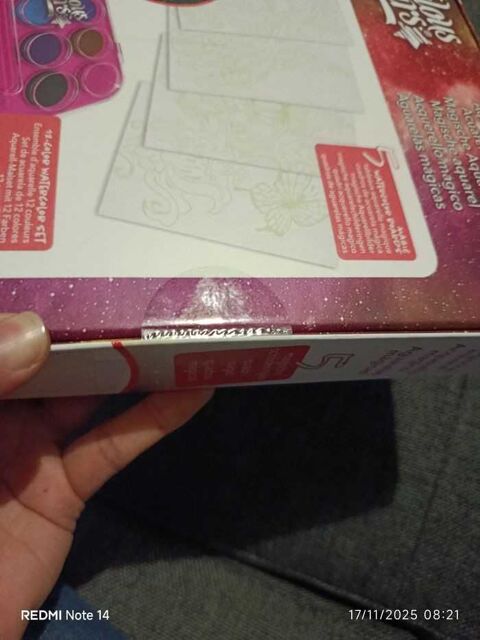 A saisir , NEUF,  kit peinture aquarelle magique ,   NEBULOUS   STARS   ( bien lire merci) 20 Langueux (22)