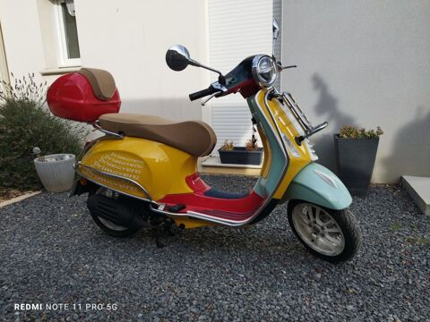 Scooter VESPA 2021 occasion Naintr&eacute; 86530