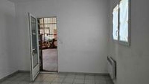   LOCAL GARDE MEUBLE 25 M2 